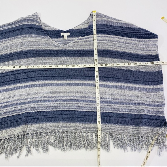 Soft Joie Olynn Blue Stripe Poncho V- Neck Fringe Sweater Size Small - Picture 8 of 8